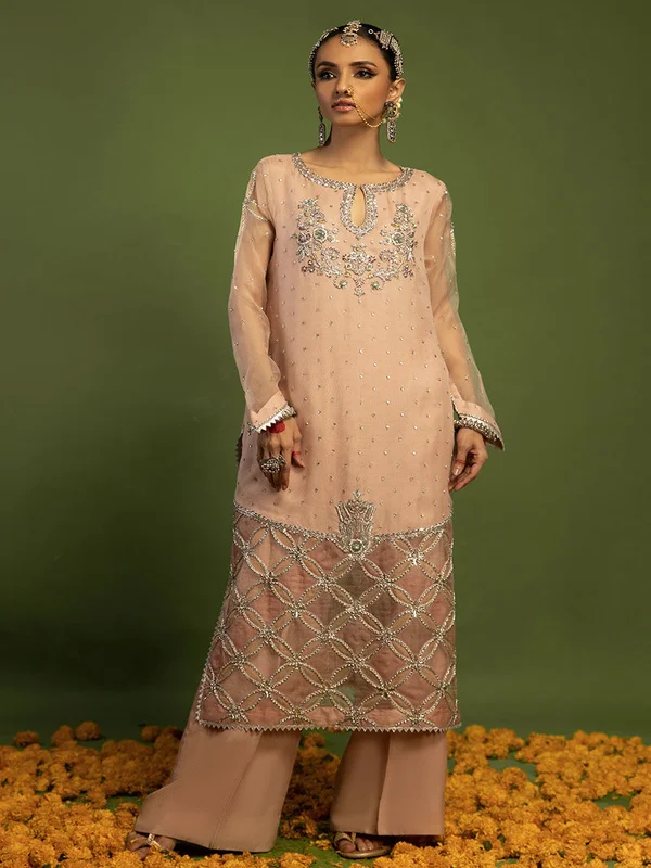 Warda Lawn Collection with unstitched and ready to wear dresses