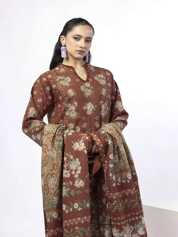 Shop Khaadi summer 3 piece lawn sale online in Pakistan