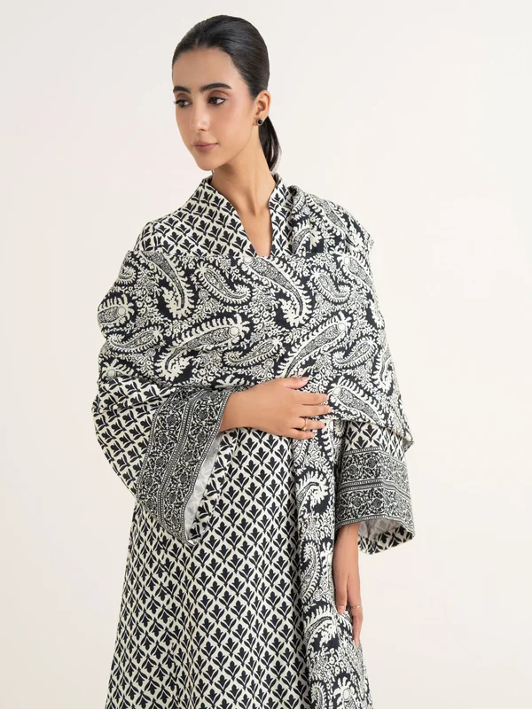 Sapphire unstitched lawn collection on sale with elegant prints
